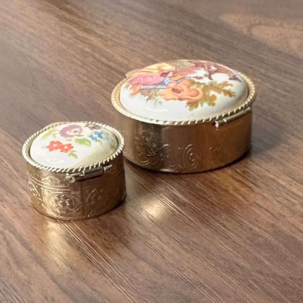 Vintage‎ Fragonard Courting Scene and Floral Gold Tone Pill Trinket Box Set of 2